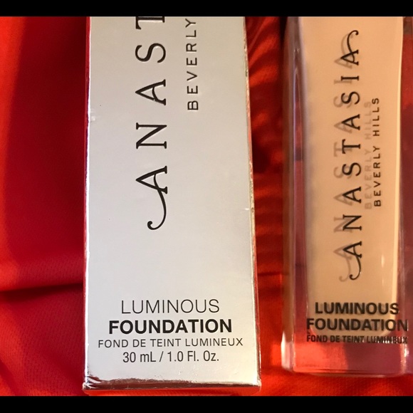 NIB Anastasia Luminous Foundation- 260N Light - Picture 2 of 8